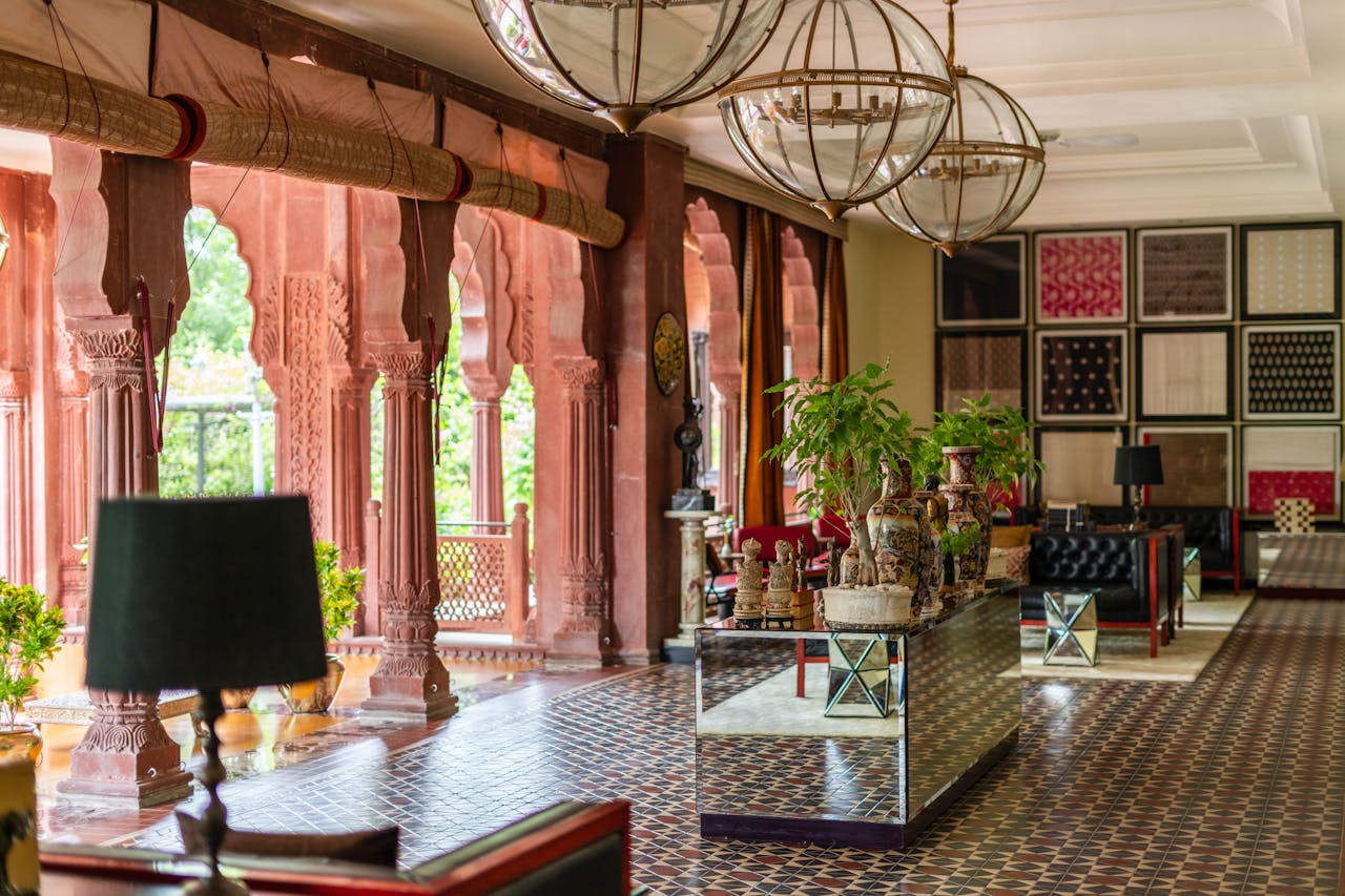 gallery-01 Beautifully designed hotel lobby in Bikaner, Rajasthan, showcasing elegant Indian heritage architecture and decor.